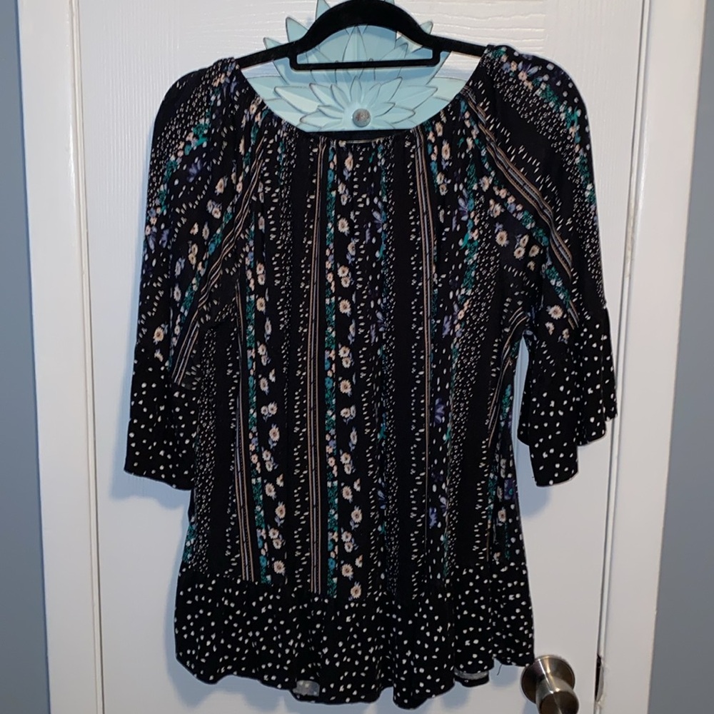 Floral Ruffle Blouse - Picture 2 of 5